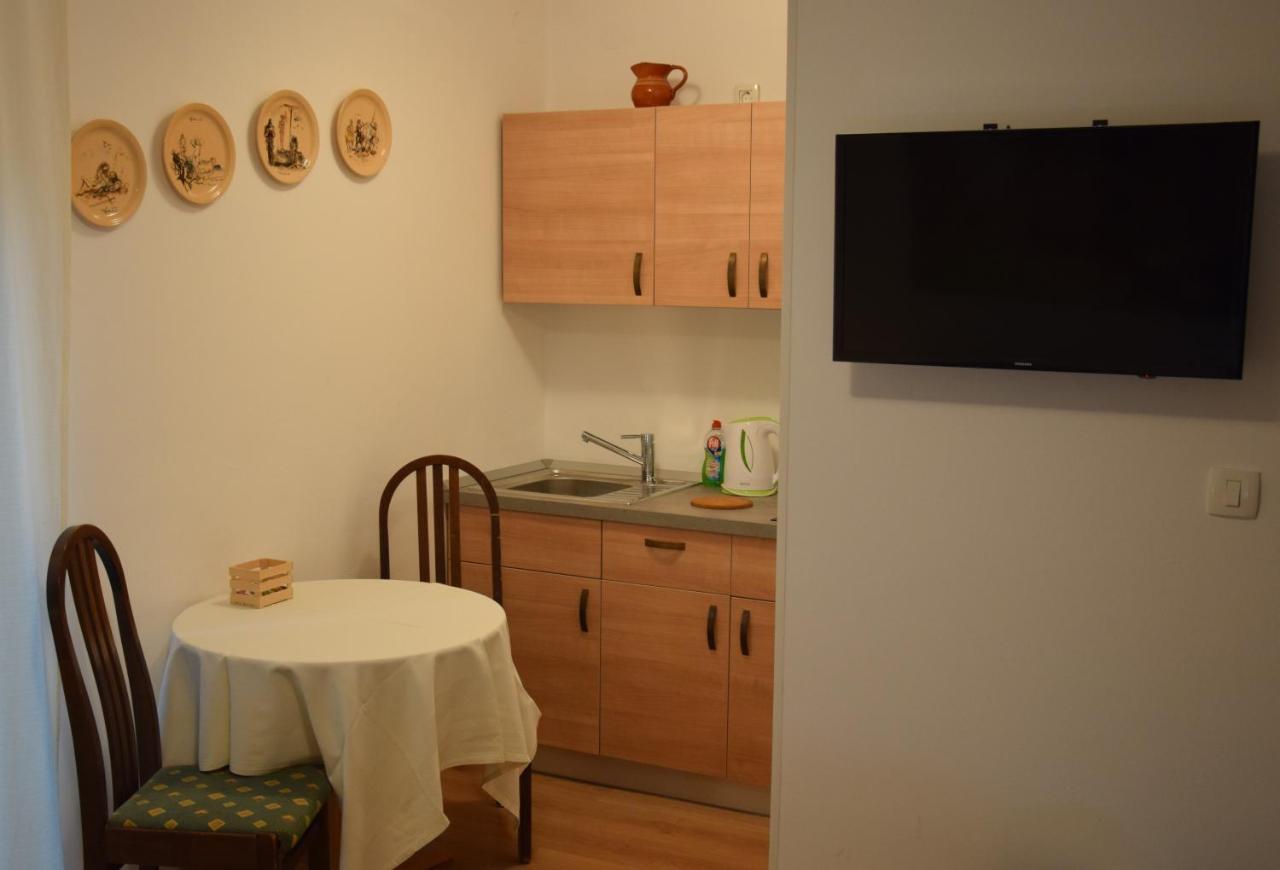 Rooms Ribnikar Postojna Eksteriør billede